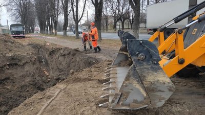 Пошкодили силовий кабель: у Луцьку вісім вулиць другий день – без світла