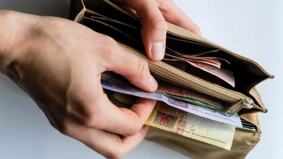 Шантажем у малолітнього волинянина виманили гроші та коштовності
