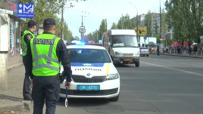 26 порушень за дві доби: миколаївські патрульні поновили перевірки громадського транспорту