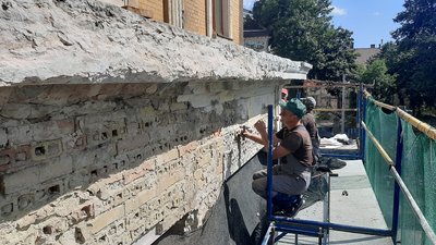 У Львові в будинку на площі Галицькій реставрують еркер У Львові в будинку на площі Галицькій реставрують еркер