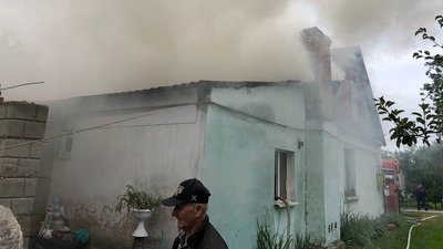 На Волині горів житловий будинок: пожежа спалахнула на кухні