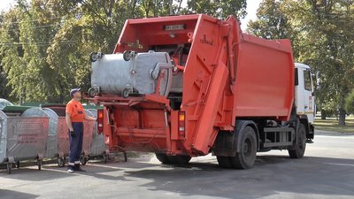 У Полтаві підвищили вартість вивезення сміття: на скільки змінився тариф і коли почне діяти