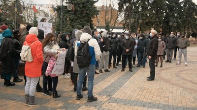 Вінничани протестували проти закриття спортзалів Вінничани протестували проти закриття спортзалів