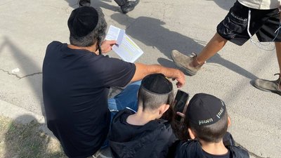 В Умані хасиди провели молитву за Україну В Умані хасиди провели молитву за Україну
