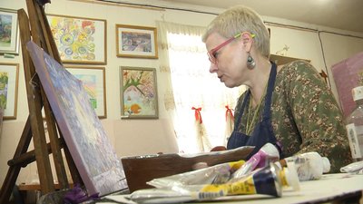 Художниця Олена Славова готує презентацію картин старовинного Житомира Художниця Олена Славова готує презентацію картин старовинного Житомира