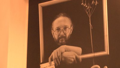 Його творчі задуми завжди були неординарні, а на їх втілення він не шкодував сил, згадують колеги митця. Його творчі задуми завжди були неординарні, а на їх втілення він не шкодував сил, згадують колеги митця.
