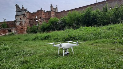 Фотографували дронами та сканували лазером: на Львівщині оцифрували Старосільський замок Фотографували дронами та сканували лазером: на Львівщині оцифрували Старосільський замок