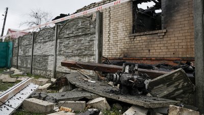 Пошкоджені будинки, вікна, двері та фасади: "Муніципальна варта" фіксує наслідки вибуху