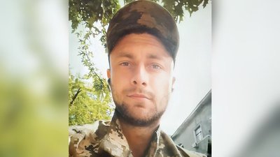 У Луцьку попрощалися з полеглим бійцем Сергієм Фокіним У Луцьку попрощалися з полеглим бійцем Сергієм Фокіним