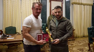 Найкращі серіали та фільми року за версією премії "Золотий глобус" Найкращі серіали та фільми року за версією премії "Золотий глобус"