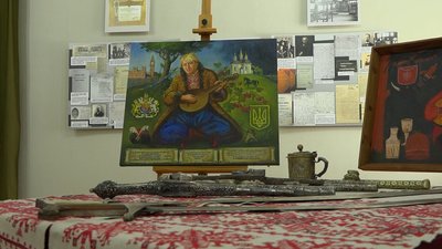 У Чернігові посвятили в козаки прем'єр-міністра Великобританії Бориса Джонсона У Чернігові посвятили в козаки прем'єр-міністра Великобританії Бориса Джонсона