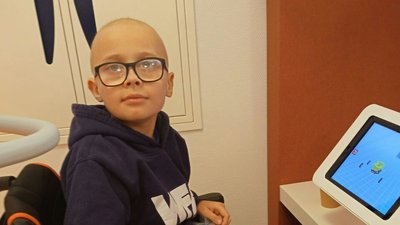 "Через воєнні дії не мав змоги отримувати якісну терапію". Як 9-річний хлопчик з Сумщини бореться з онкозахворюванням