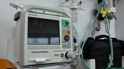 Прикарпатські медики отримали сім автомобілів швидкої допомоги