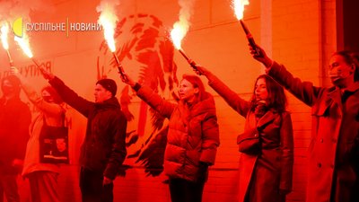 "Нагадати про справу та подякувати за підтримку". У Києві провели акцію пам'яті Катерини Гандзюк "Нагадати про справу та подякувати за підтримку". У Києві провели акцію пам'яті Катерини Гандзюк