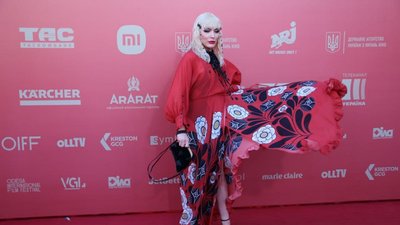 В Одесі стартував міжнародний кінофестиваль. Фоторепортаж з червоної доріжки В Одесі стартував міжнародний кінофестиваль. Фоторепортаж з червоної доріжки