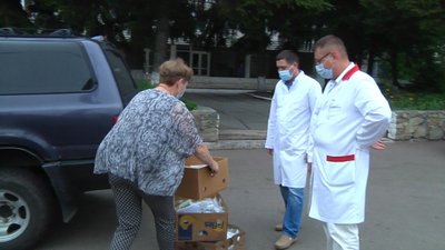 У Житомирі волонтери передали малозабезпеченим жителям майже тисячу пар окулярів У Житомирі волонтери передали малозабезпеченим жителям майже тисячу пар окулярів