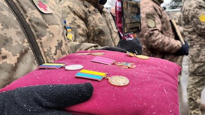 "Він завжди був попереду". У Тернополі попрощалися з командиром роти "Він завжди був попереду". У Тернополі попрощалися з командиром роти