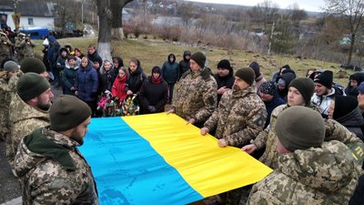 На Тернопільщині попрощалися із загиблим військовослужбовцем Григорієм Семенцівим