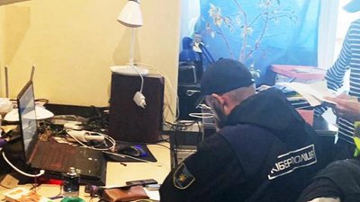 Повідомили про підозру. На Миколаївщині чоловіка звинувачують у шахрайстві Повідомили про підозру. На Миколаївщині чоловіка звинувачують у шахрайстві