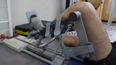 У поліклініці в Чернівцях з'явився апарат для розробки суглобів