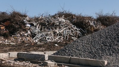Як переробляють відходи руйнацій на Харківщині Як переробляють відходи руйнацій на Харківщині