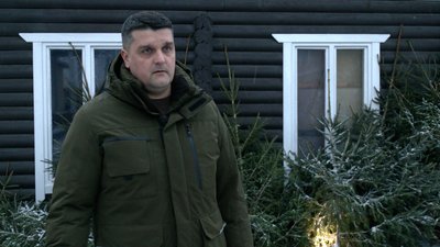 У Чернігові почали продавати ялинки та сосни У Чернігові почали продавати ялинки та сосни