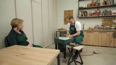 Втратив зір, але знайшов себе у гончарстві: історія ветерана війни з Вінниччини Втратив зір, але знайшов себе у гончарстві: історія ветерана війни з Вінниччини