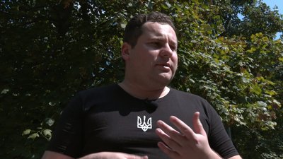 "Я не міг ні лежати, ні стояти, ні сидіти". Історія полоненого з Мелітополя "Я не міг ні лежати, ні стояти, ні сидіти". Історія полоненого з Мелітополя