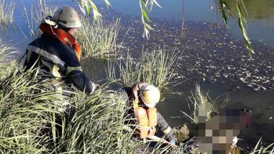 На Кіровоградщині з річки дістали тіло чоловіка