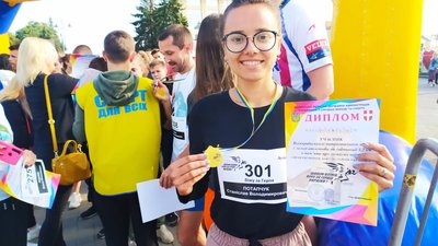 “Шаную воїнів, біжу за Героїв України”. Як відбувався легкоатлетичний забіг у Луцьку “Шаную воїнів, біжу за Героїв України”. Як відбувався легкоатлетичний забіг у Луцьку