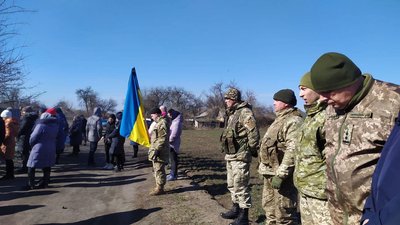 Втрати Черкащини: в бою за Україну загинули двоє військових з Монастирищини та один з Чигиринщини Втрати Черкащини: в бою за Україну загинули двоє військових з Монастирищини та один з Чигиринщини