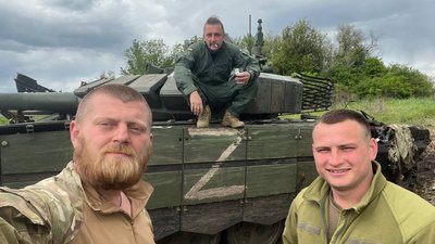 "Доводилось евакуюватися з палаючого танка". Історія військовослужбовця з Тернопільщини "Доводилось евакуюватися з палаючого танка". Історія військовослужбовця з Тернопільщини