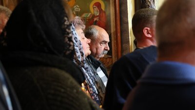 Прощання з загиблим на війні Віталієм Колесником у Луцьку Прощання з загиблим на війні Віталієм Колесником у Луцьку