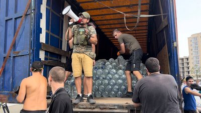До Миколаєва щоп'ятниці привозять питну воду