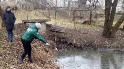 У Житомирі прорвало колектор водоканалу – неочищені стоки знову потрапили в річку У Житомирі прорвало колектор водоканалу – неочищені стоки знову потрапили в річку