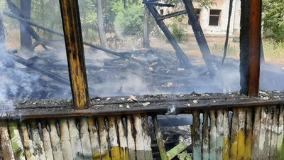Пожежа біля садочку: у Черкасах горіла надвірна споруда Пожежа біля садочку: у Черкасах горіла надвірна споруда