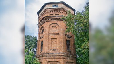 Мурована водонапірна вежа у селі Поташ на Уманщині
