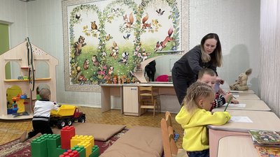 Херсон діти кімната пункт незламності спільно Херсон діти кімната пункт незламності спільно