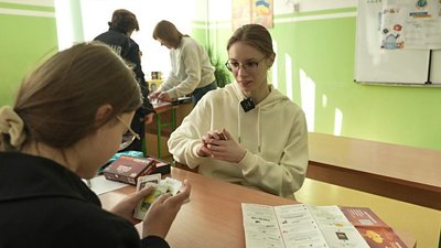 "Молодіжний щоденник": бібліотекарка з Луцька, що займається боксом "Молодіжний щоденник": бібліотекарка з Луцька, що займається боксом