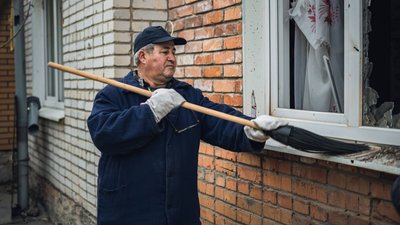 У Ворожбянській громаді на Сумщині через обстріл РФ загинула жінка У Ворожбянській громаді на Сумщині через обстріл РФ загинула жінка