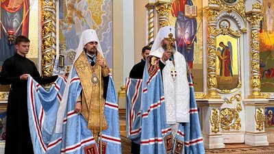 Молебень перед початком конференції Молебень перед початком конференції