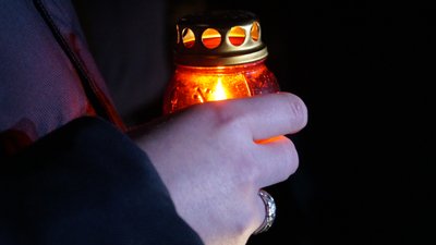 У Дніпрі, на Алеї Героїв, вшанували пам’ять загиблих у боях під Дебальцевим (ФОТО) У Дніпрі, на Алеї Героїв, вшанували пам’ять загиблих у боях під Дебальцевим (ФОТО)