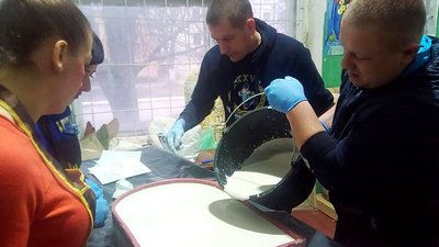 Ікони пам’яті виготовляють для родин загиблих бійців в Кропивницькому