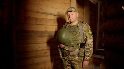 Начальник служби охорони праці прикордонного загону Петро Льодовий. Липень 2023 року. Чернігівщина. Начальник служби охорони праці прикордонного загону Петро Льодовий. Липень 2023 року. Чернігівщина.