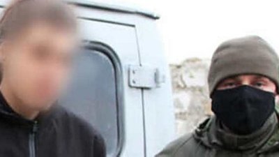 За збут наркотиків - під варту: у Херсоні обрали запобіжний захід розповсюджувачу наркотиків
