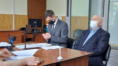 Обрання запобіжного заходу ексгендиректору Сумського НВО: суд видалився в нарадчу кімнату до ранку