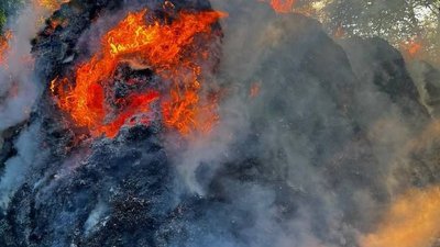 Пожежа у Гуляйполі внаслідок обстрілу РФ 8 серпня 