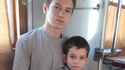 "Бабусю, можна я тебе мамою називатиму?" Історія жінки, яка заради онука перетинала кордони чотирьох країн "Бабусю, можна я тебе мамою називатиму?" Історія жінки, яка заради онука перетинала кордони чотирьох країн