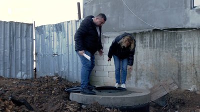 На одному з пляжів Одеси каналізація тече в море: жителі три роки шукають відповідальних На одному з пляжів Одеси каналізація тече в море: жителі три роки шукають відповідальних