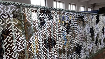 Маскувальні сітки, подушки та смаколики: волонтери з Полтавщини збирають допомогу військовим Маскувальні сітки, подушки та смаколики: волонтери з Полтавщини збирають допомогу військовим